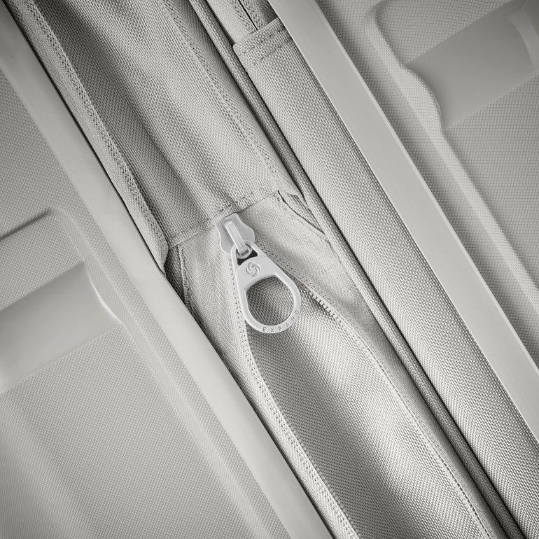 Samsonite Outline Pro Spinner Medium Expandable Hardside Luggage