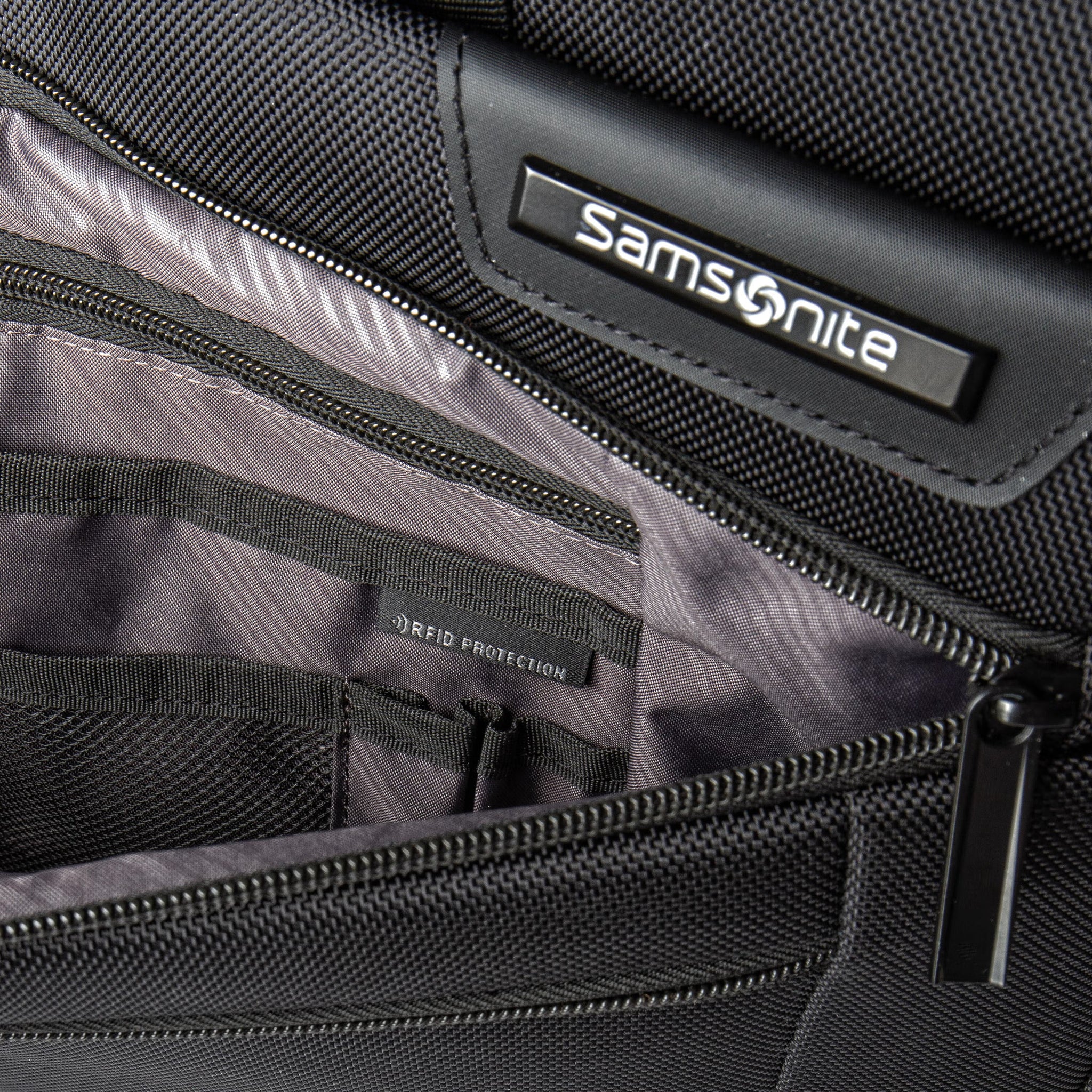 Samsonite Classic NXT 2 Gusset Brief with RFID 17" - Black