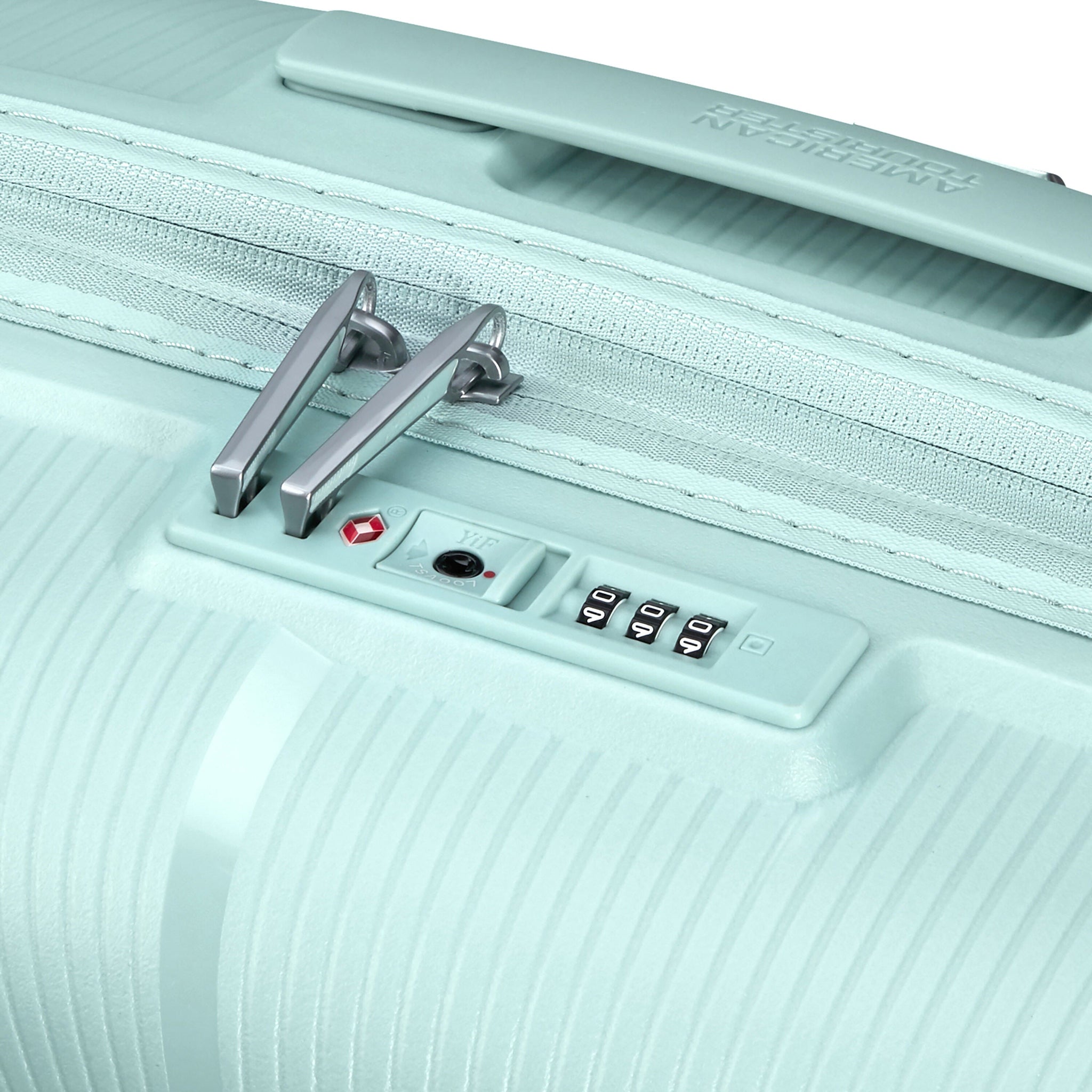 Valise rigide à roulettes American Tourister Starvibe pour cabine