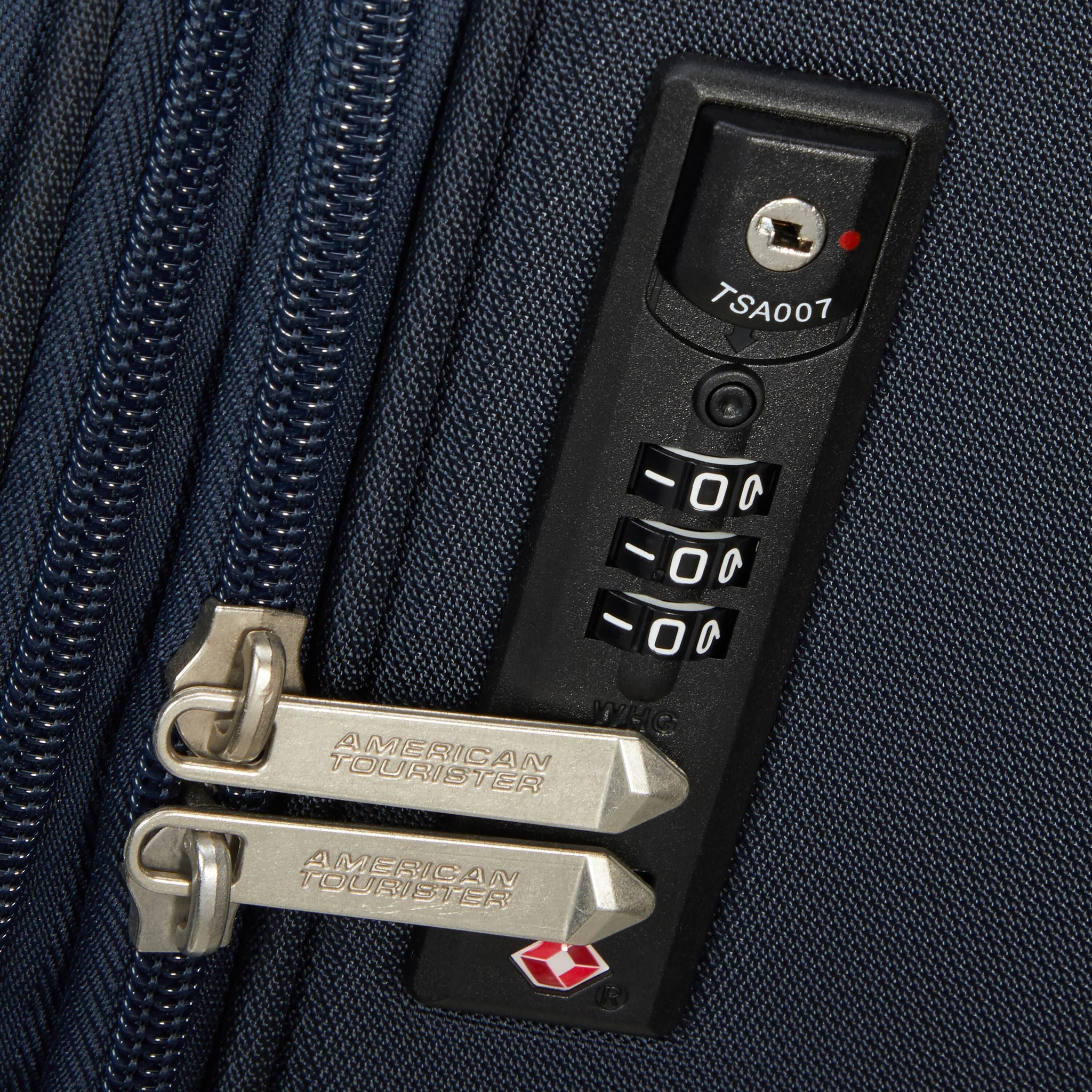 American Tourister Summerride Spinner Carry-On Expandable Softside Bagages