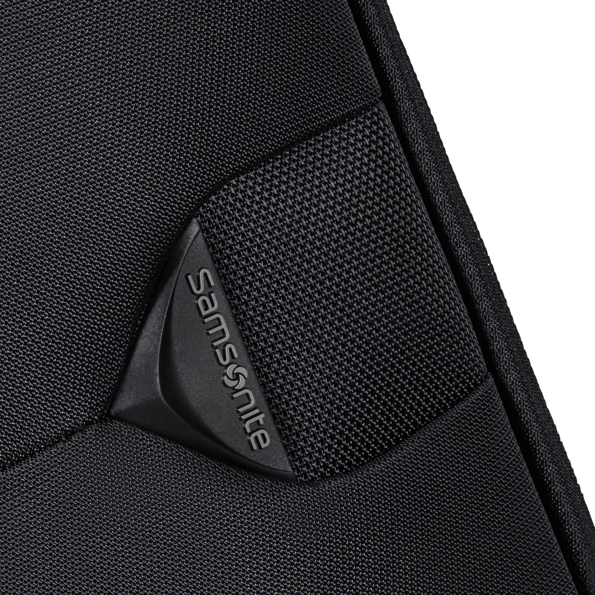 Samsonite Urbify Spinner Medium Expandable Softside Luggage