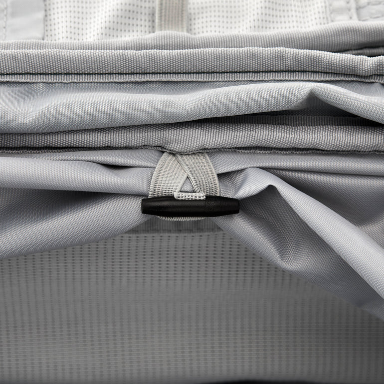 High Sierra Hi-Life 3-in-1 Convertible Wheeled Backpack 17" - Black/Blue