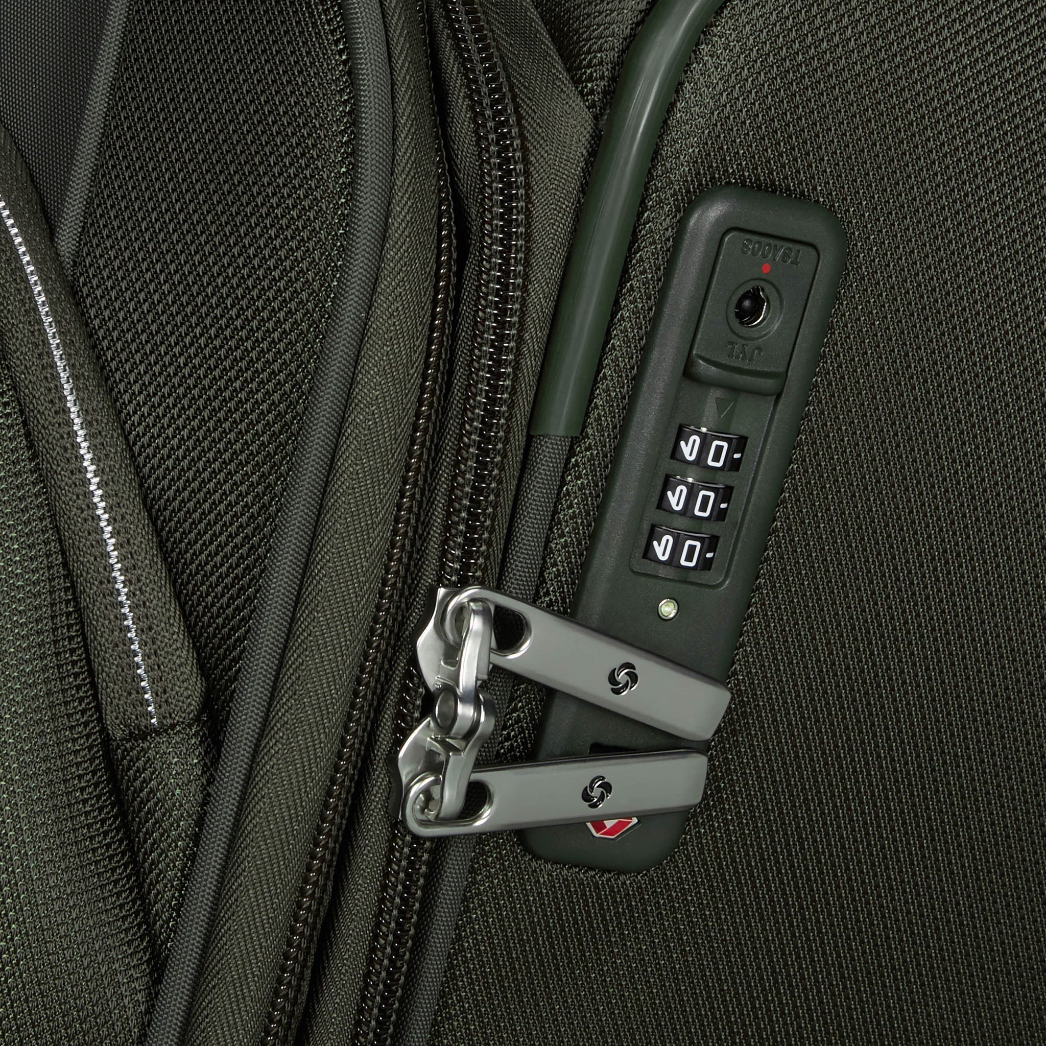 Samsonite Re-Lite Spinner Medium Expandable Softside Luggage