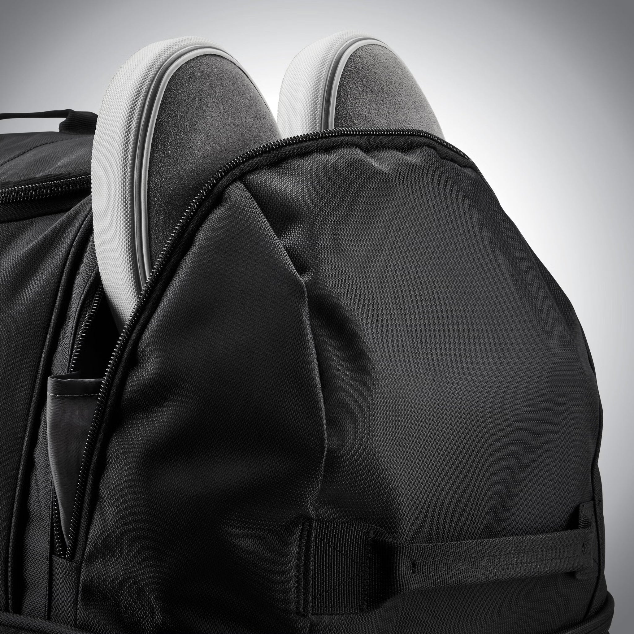 Samsonite Andante 2 Wheeled Duffle 32" - All Black