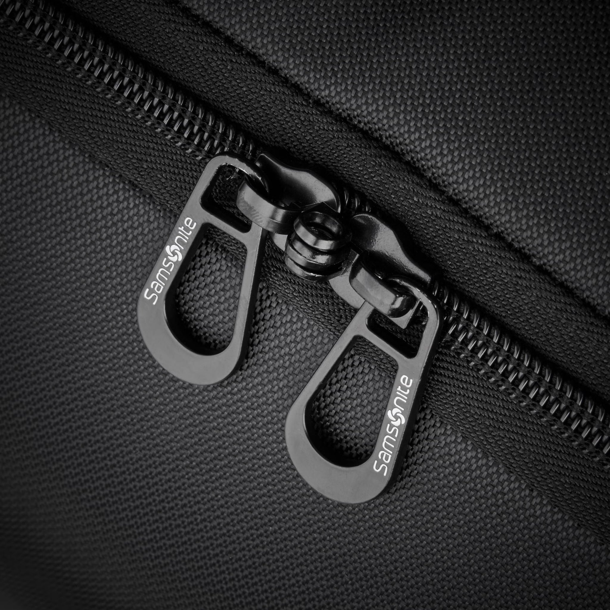 Samsonite Andante 2 Wheeled Duffle 22" - All Black