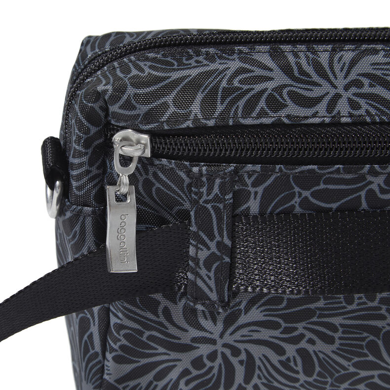 Baggallini 2-In-1 Convertible Bag