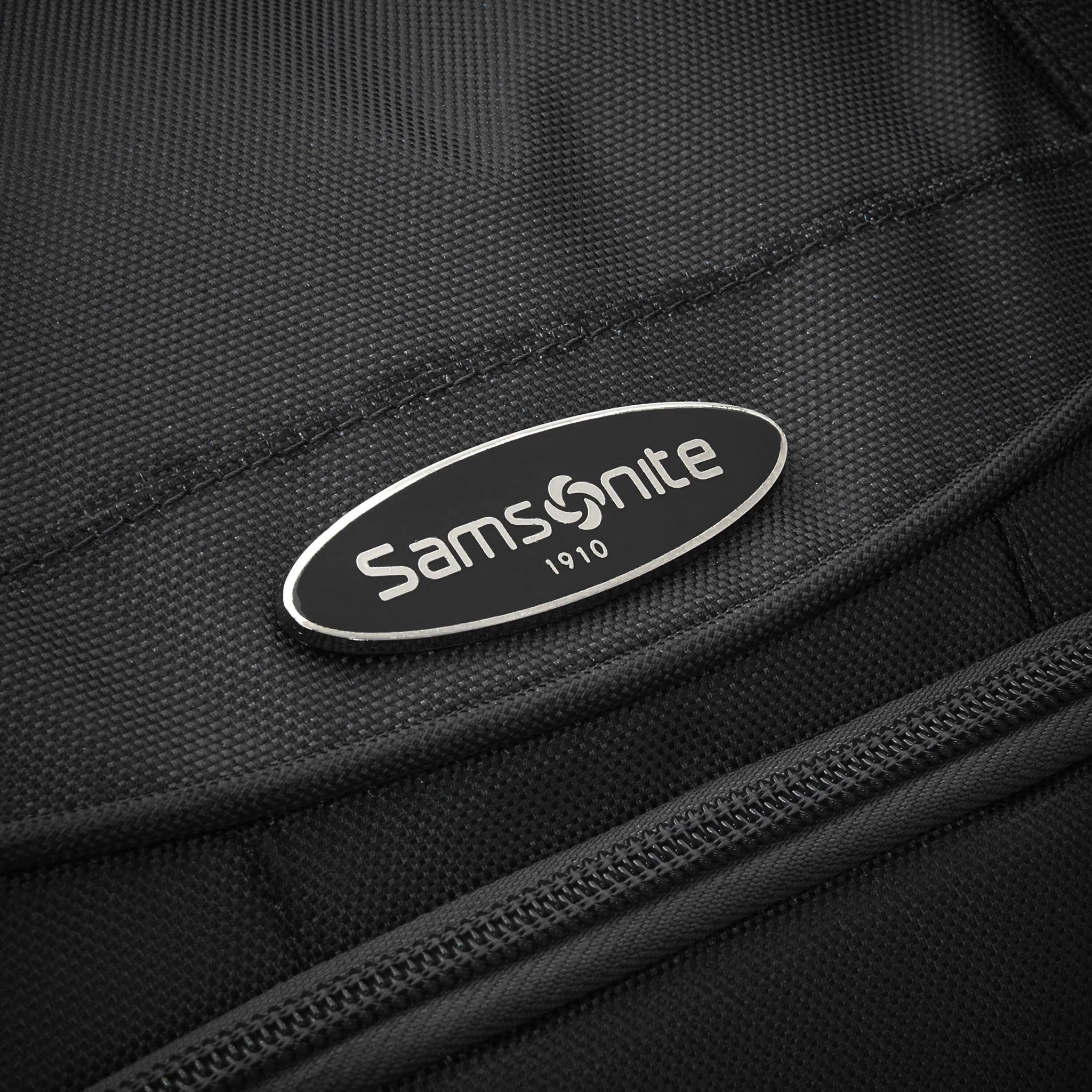 Valise de voyage Samsonite à roulettes sous le siège