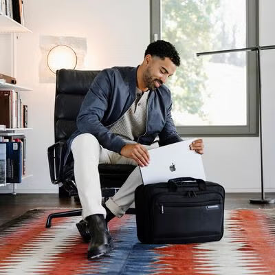 Samsonite Classic NXT 3 Gusset Brief with RFID 15.6" - Black