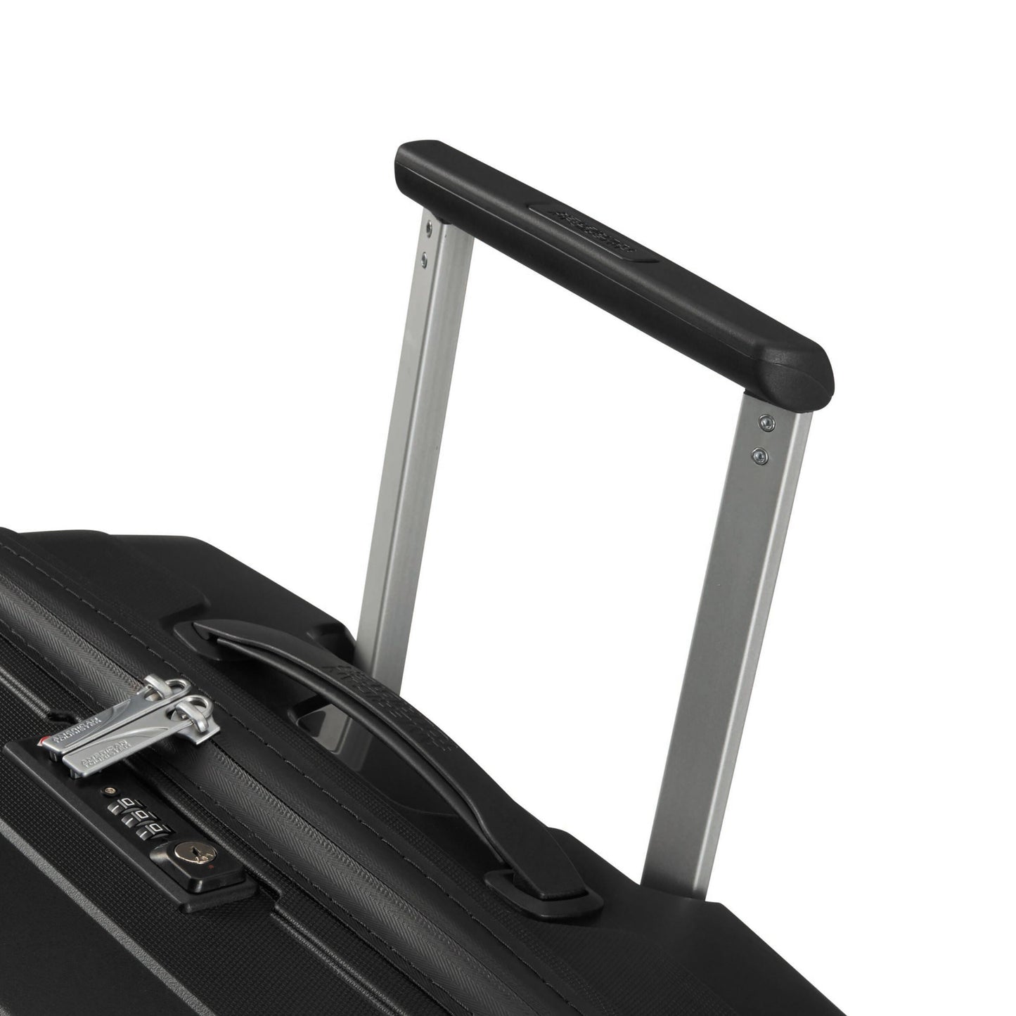 Grand bagage rigide American Tourister Airconic